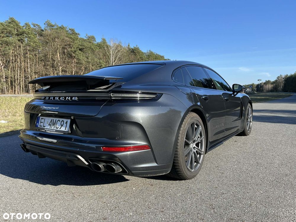 Porsche Panamera - 1