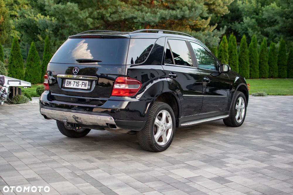 Mercedes-Benz ML 320 CDI 4Matic 7G-TRONIC DPF Edition 10 - 18