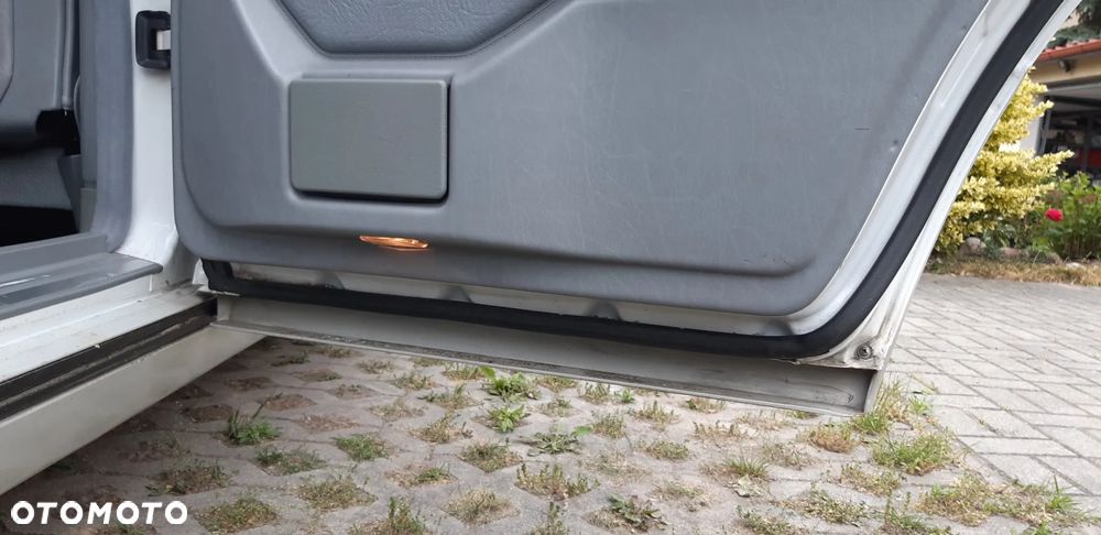 Mercedes-Benz W124 (1984-1993) - 26