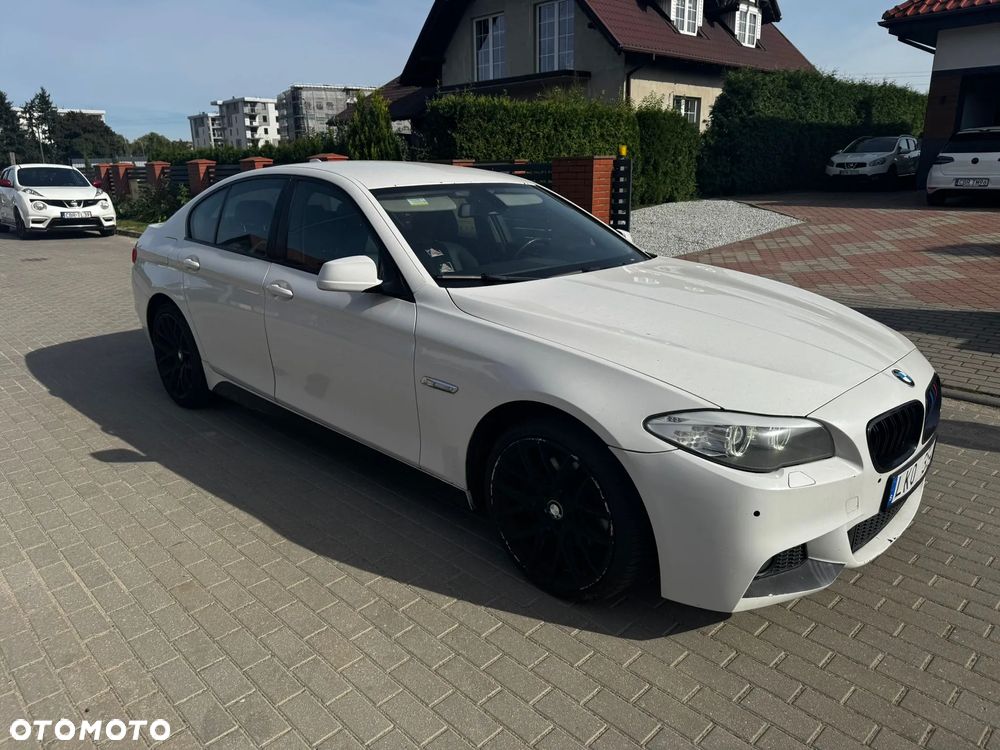 BMW Seria 5 523i - 1