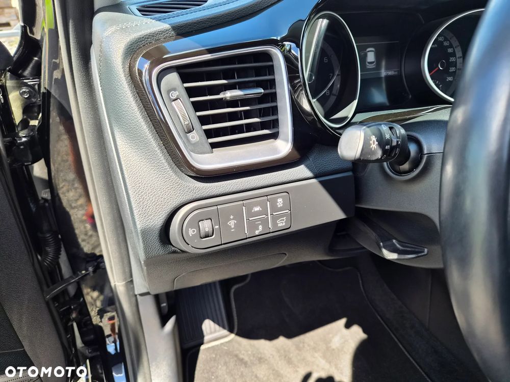 Kia Ceed 1.5 T-GDI DCT7 OPF Platinum Edition - 11