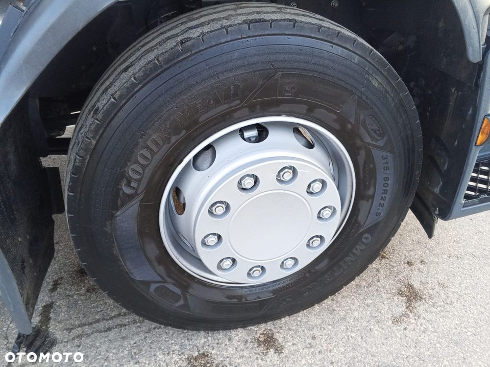 Renault Śmieciarka Renault D19/ Mały przebieg i udokumentowany - 22