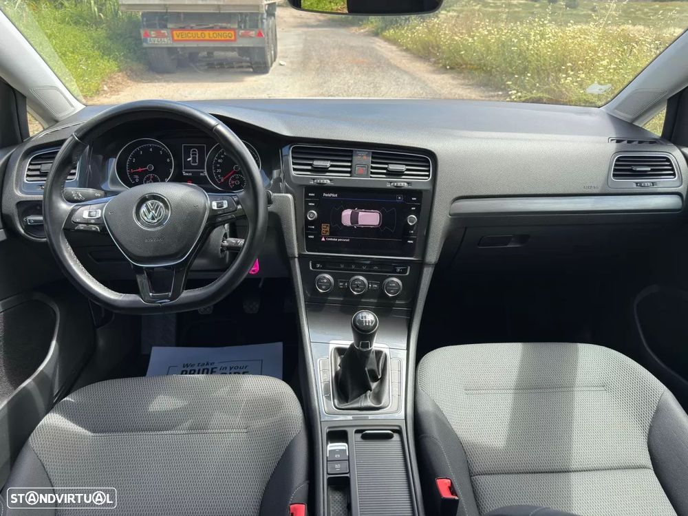 VW Golf 1.0 TSI R-Line - 9