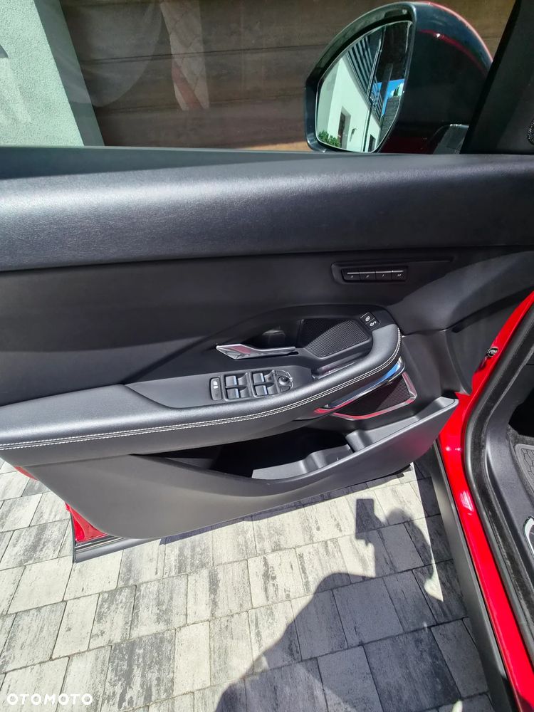 Jaguar E-Pace 2.0 i4P AWD R-Dynamic SE - 18