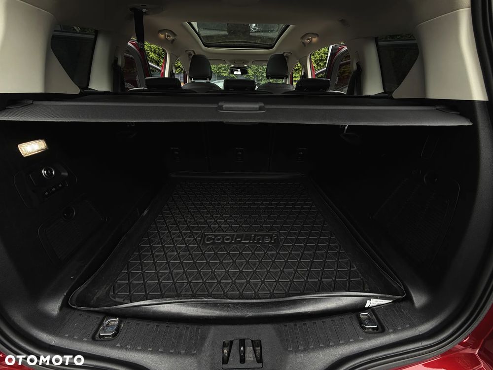 Ford S-Max 2.0 EcoBoost Titanium - 19