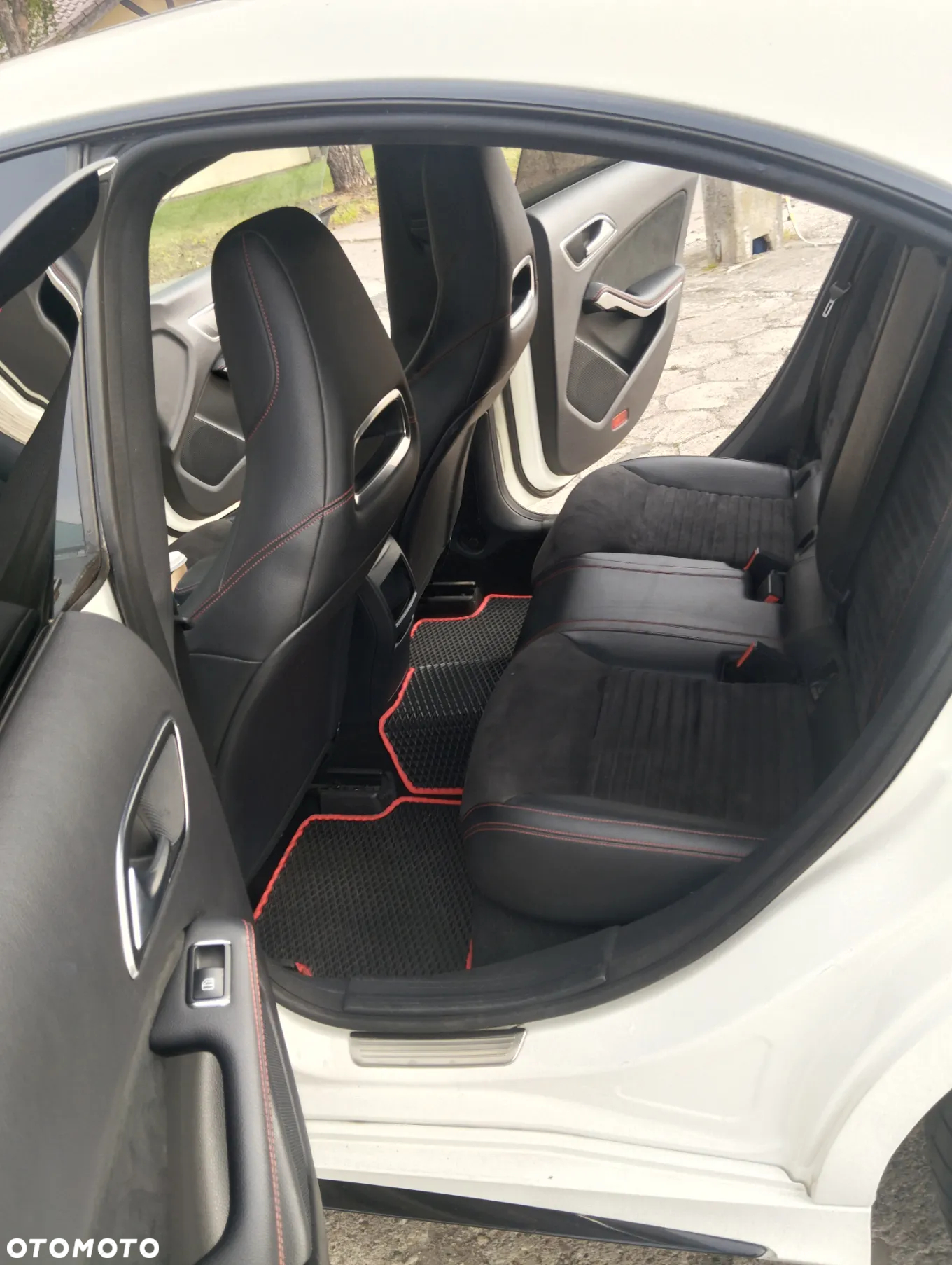 Mercedes-Benz CLA - 8