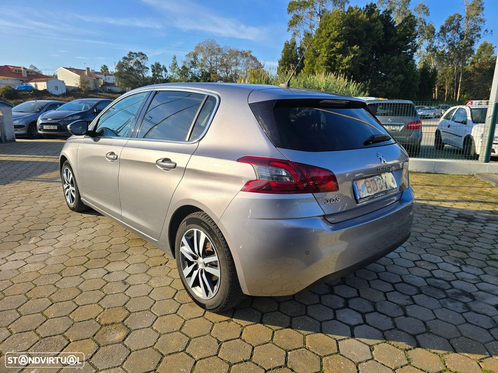 Peugeot 308 1.2 PureTech Allure EAT8 - 5