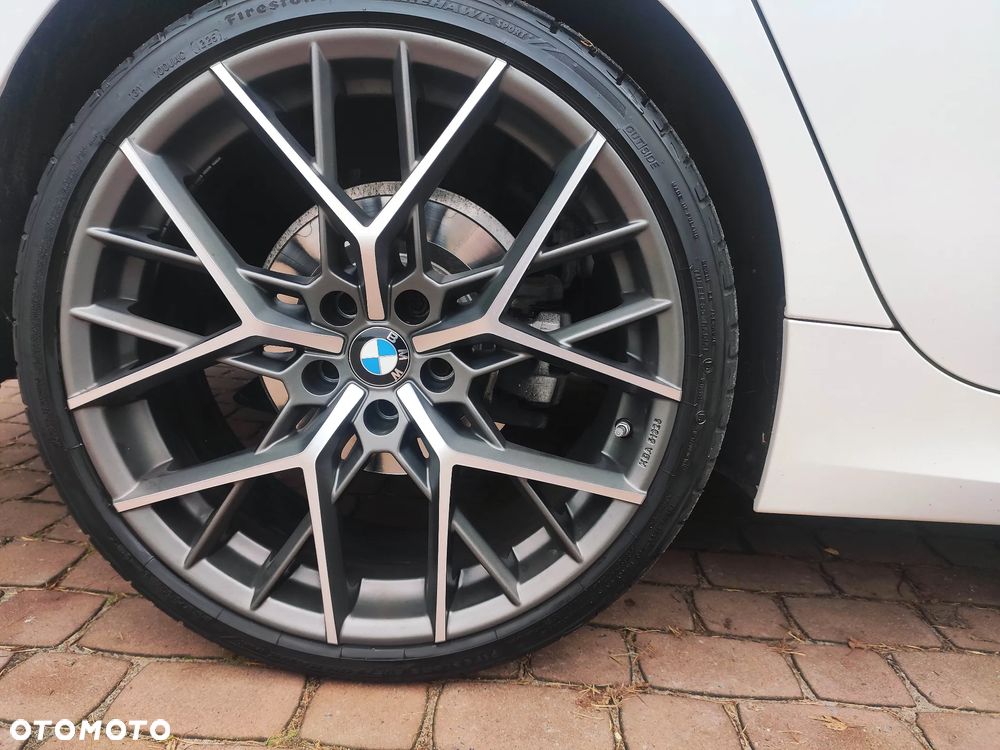 BMW Seria 3 318d Sport Line - 21
