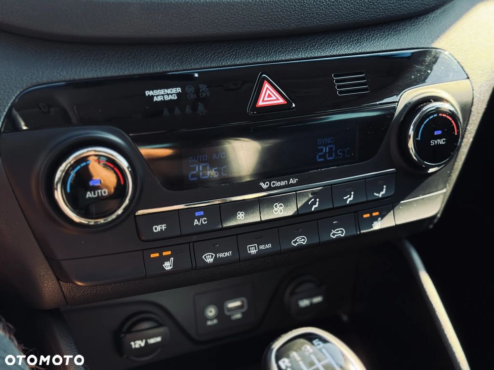 Hyundai Tucson 1.7 CRDI BlueDrive Style 2WD - 27