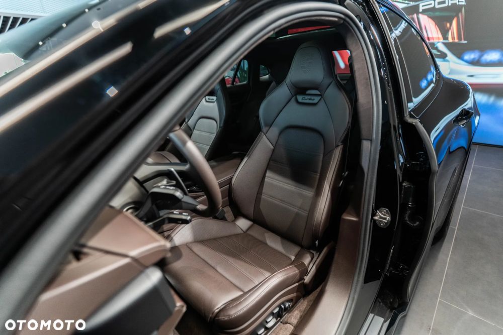 Porsche Panamera Turbo E-Hybrid PHEV - 9