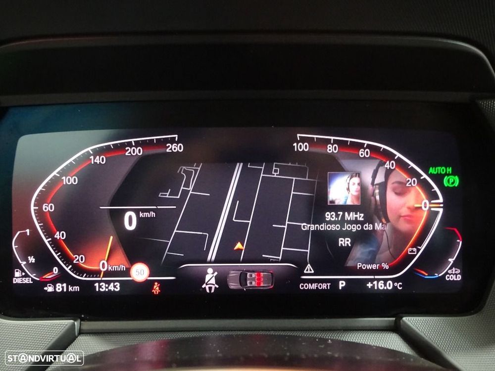 BMW 116 d Pack Desportivo M Auto - 15