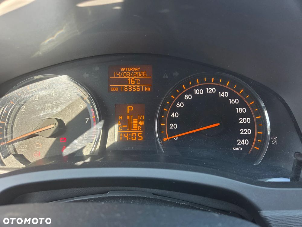 Toyota Avensis 1.8 Sol EU5 MS - 6