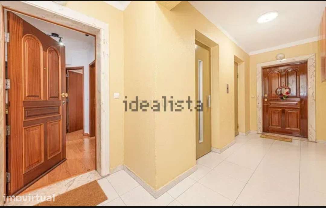 Arrenda T2 com 88 m² | Central | 2 Elevadores | Santa Marta – Corroios - Grande imagem: 4/16
