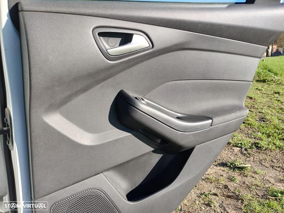 Ford Focus SW 1.6 TDCi Trend - 19