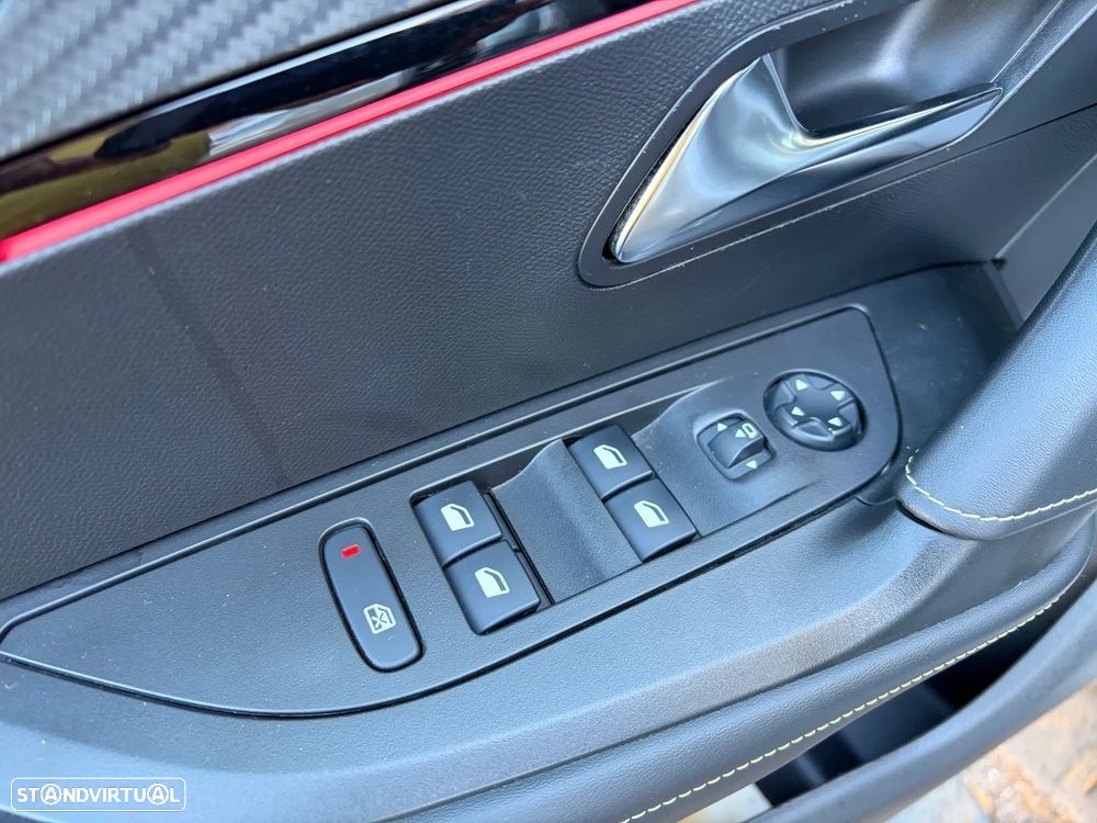 Peugeot e-2008 50 kWh GT Pack - 25