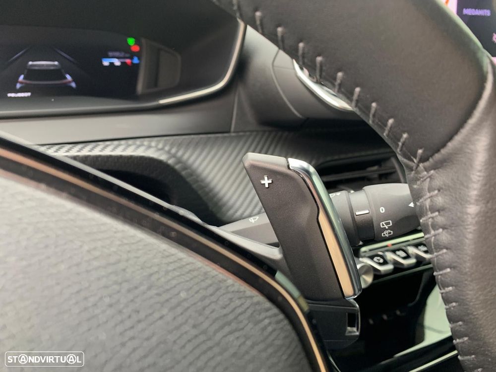 Peugeot 2008 1.5 BlueHDi Allure EAT8 - 20