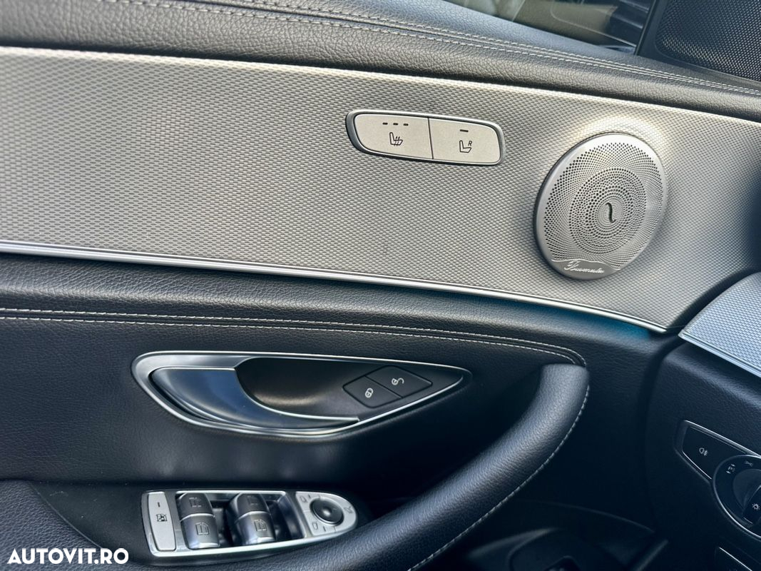Mercedes-Benz E 220 d 4Matic T 9G-TRONIC AMG Line - 24