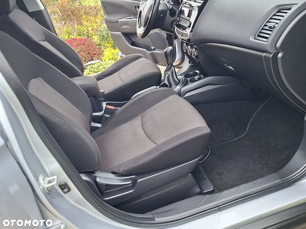 Mitsubishi ASX - 17