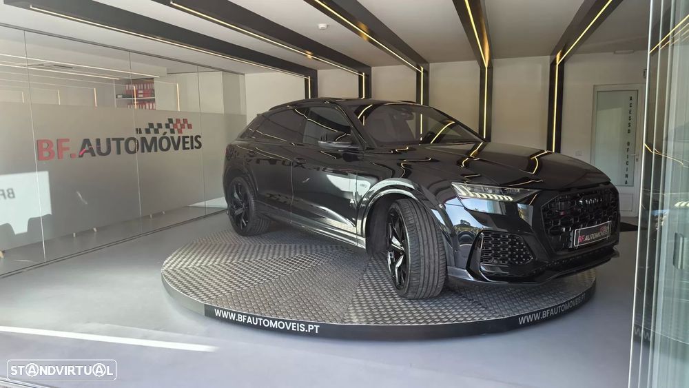 Audi RS Q8 4.0 TFSI quattro Tiptronic - 11