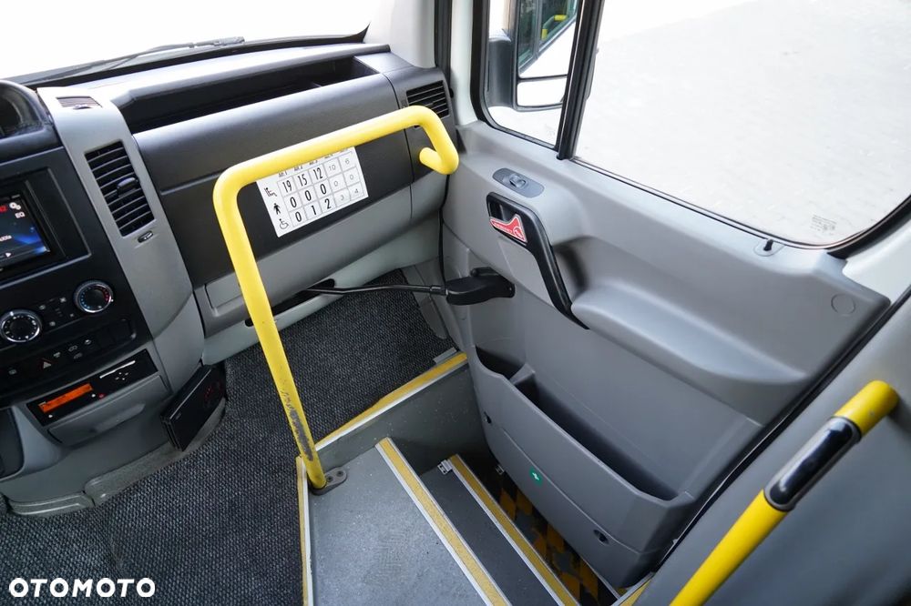 Mercedes-Benz SPRINTER 516 / SPROWADZONY / KLIMATYZACJA / - 25