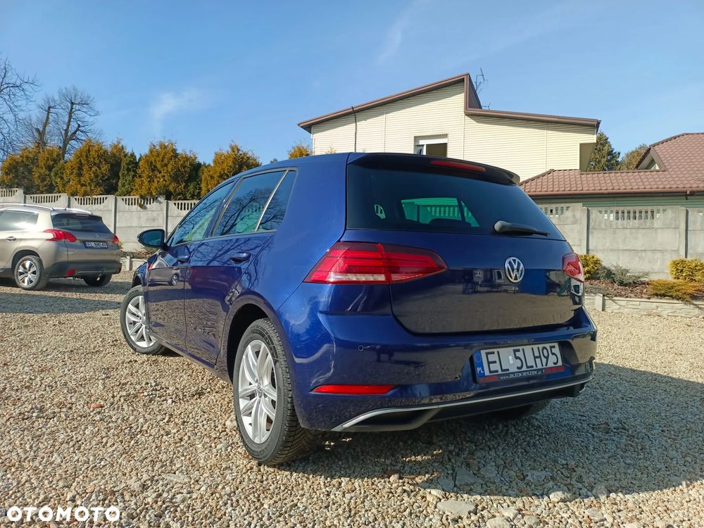 Volkswagen Golf - 8