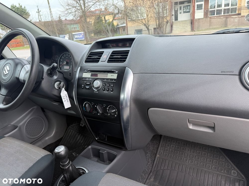 Suzuki SX4 1.6 VVT 4x4 Club - 17
