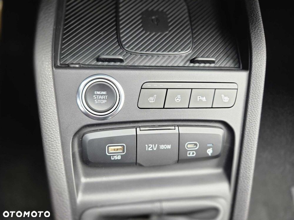Kia Stonic - 23