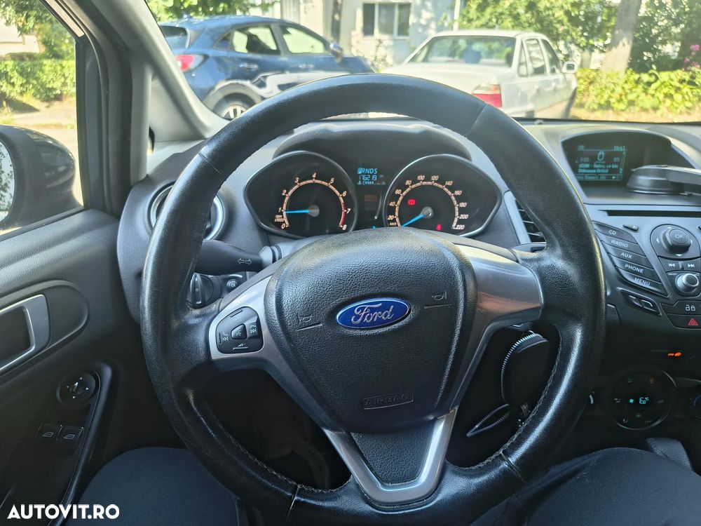 Ford Fiesta 1.6 Trend - 4