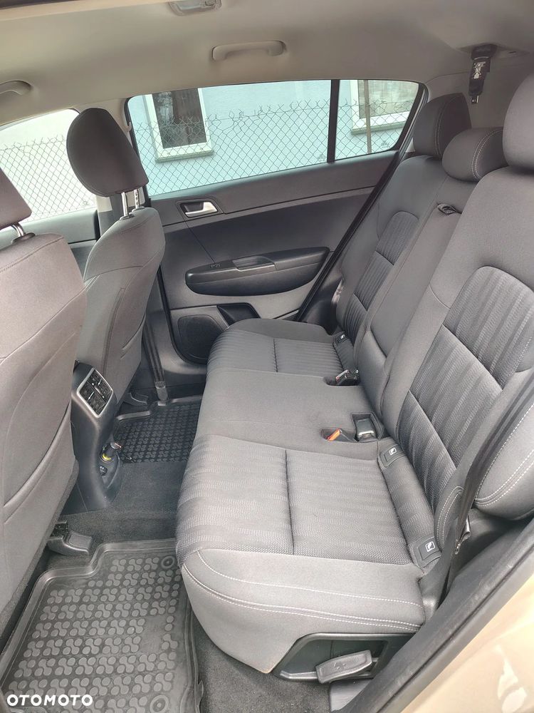 Kia Sportage 1.6 GDI L 2WD - 7