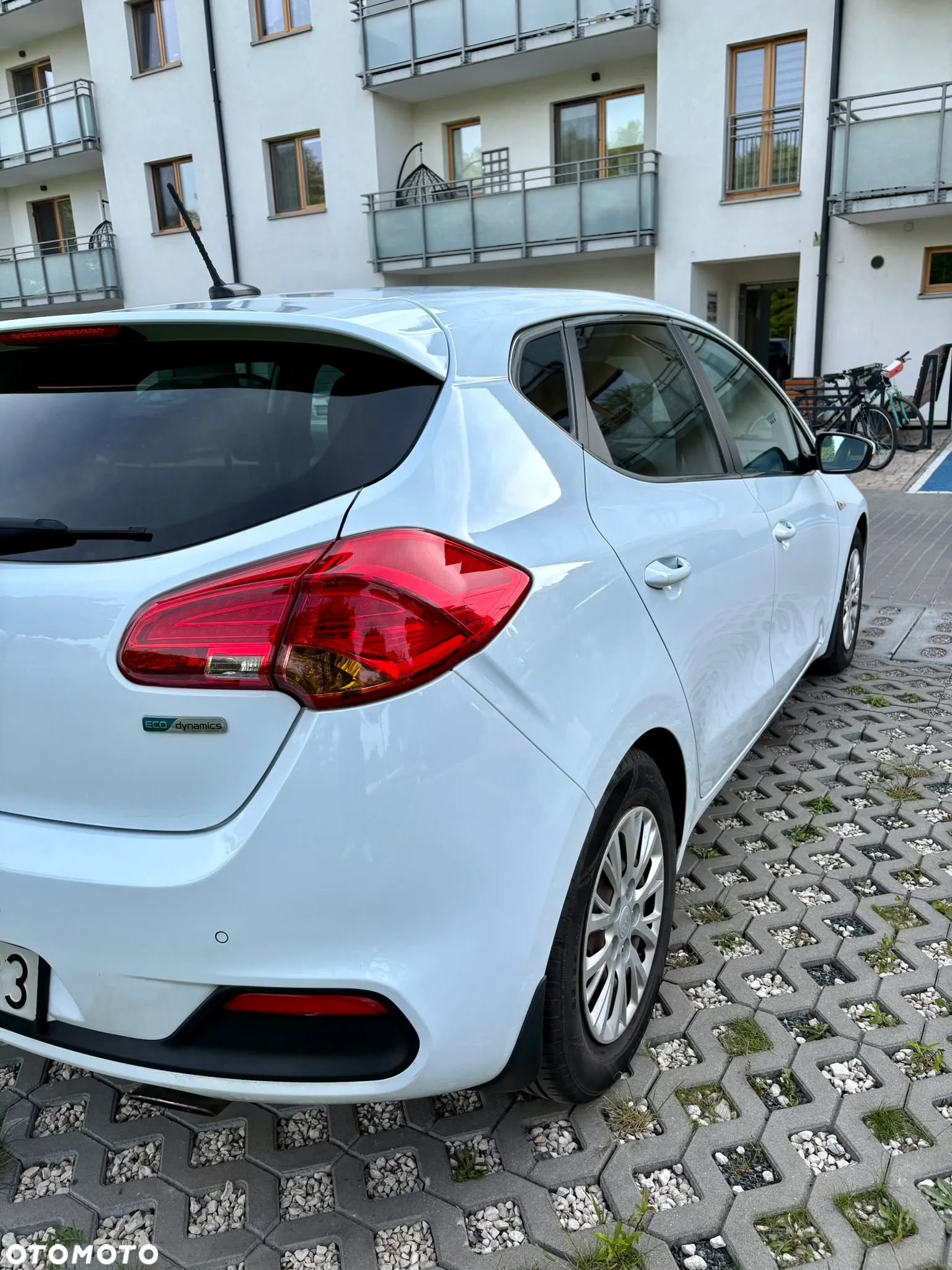 Kia Ceed Cee'd 1.6 GDI Business Line - 2
