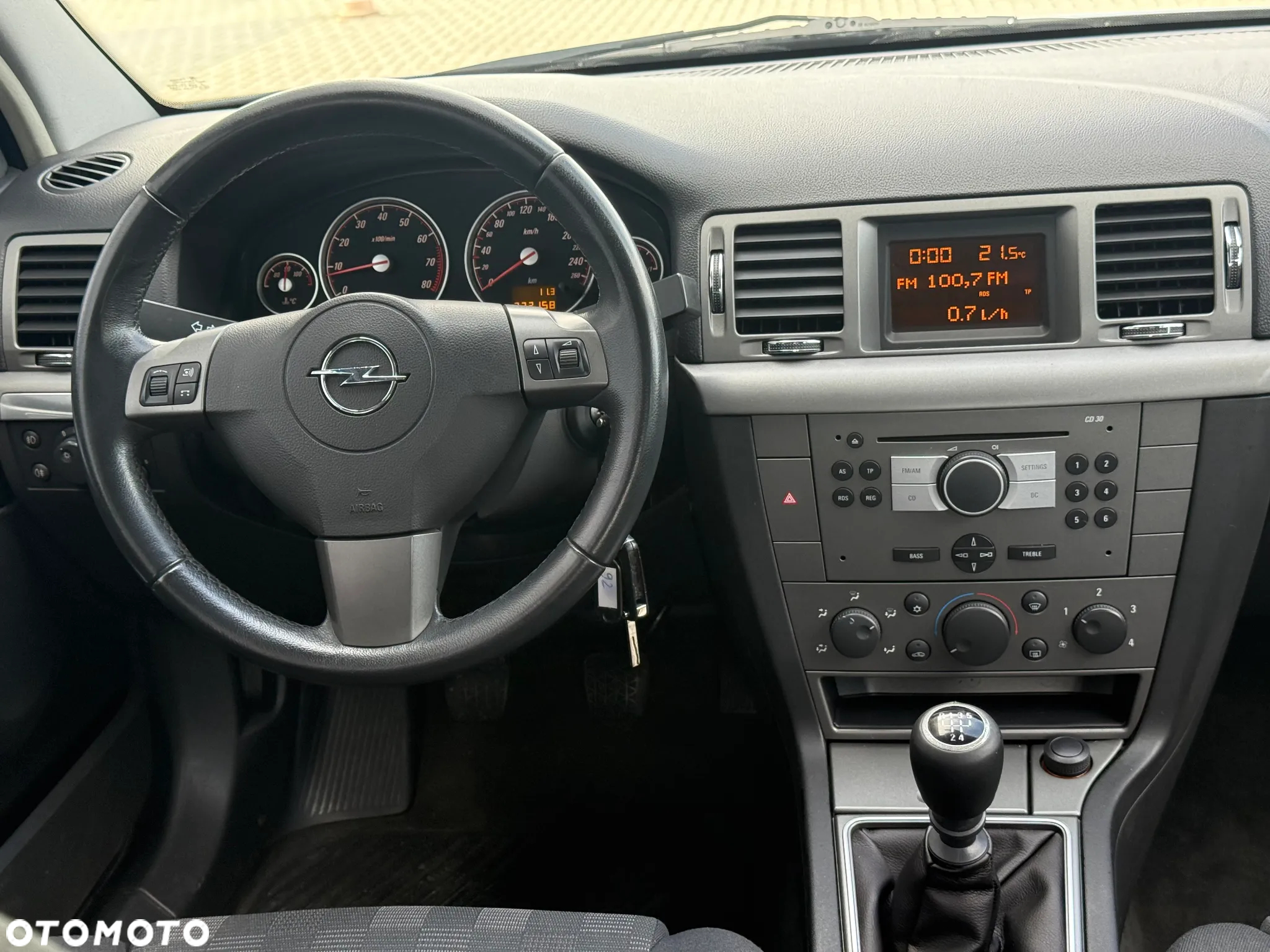 Opel Vectra - 8