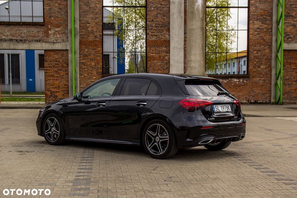 Mercedes-Benz Klasa A 220 4-Matic AMG Line 8G-DCT - 6