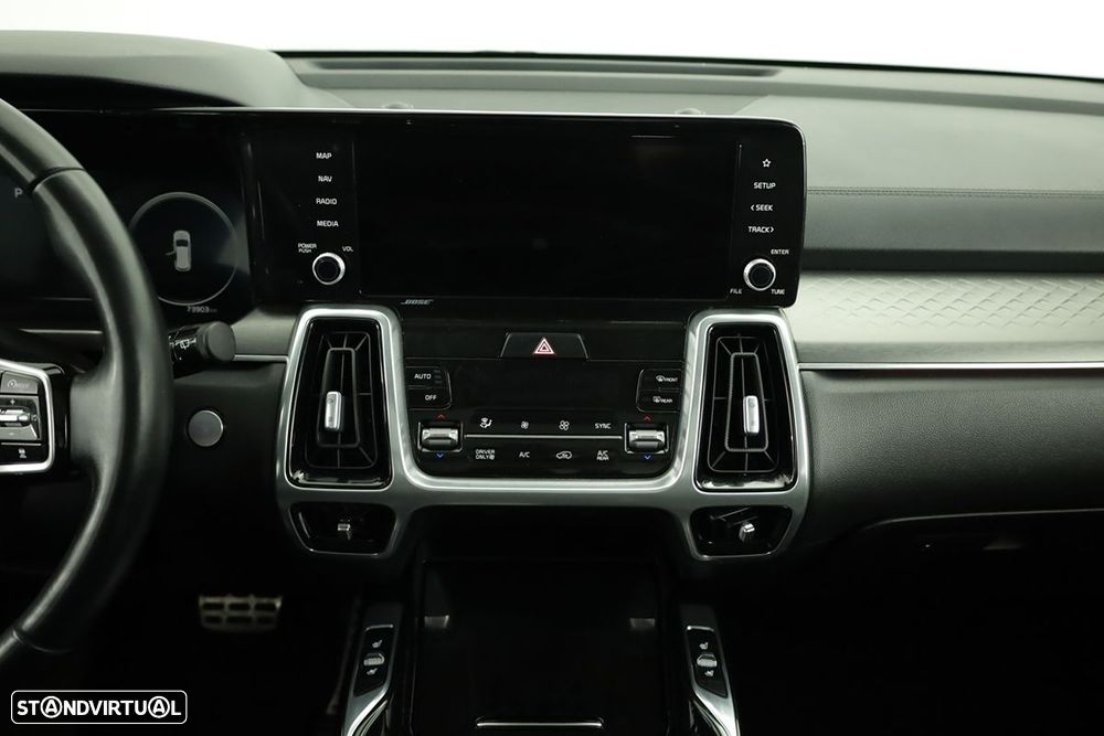 Kia Sorento 1.6 T-GDI HEV Concept - 9
