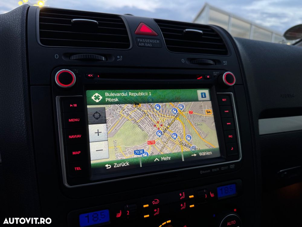 Volkswagen Golf 2.0 TDI DPF DSG United - 26