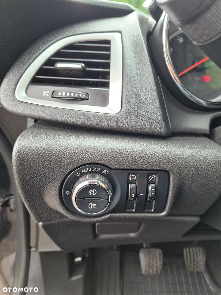 Opel Astra 1.4 Turbo - 21