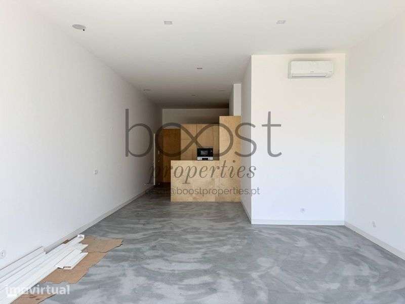 Apartamento T3, com jardim, garagem e arrecadação para vender - Grande imagem: 3/12