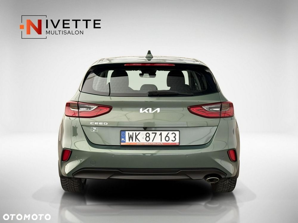 Kia Ceed - 9