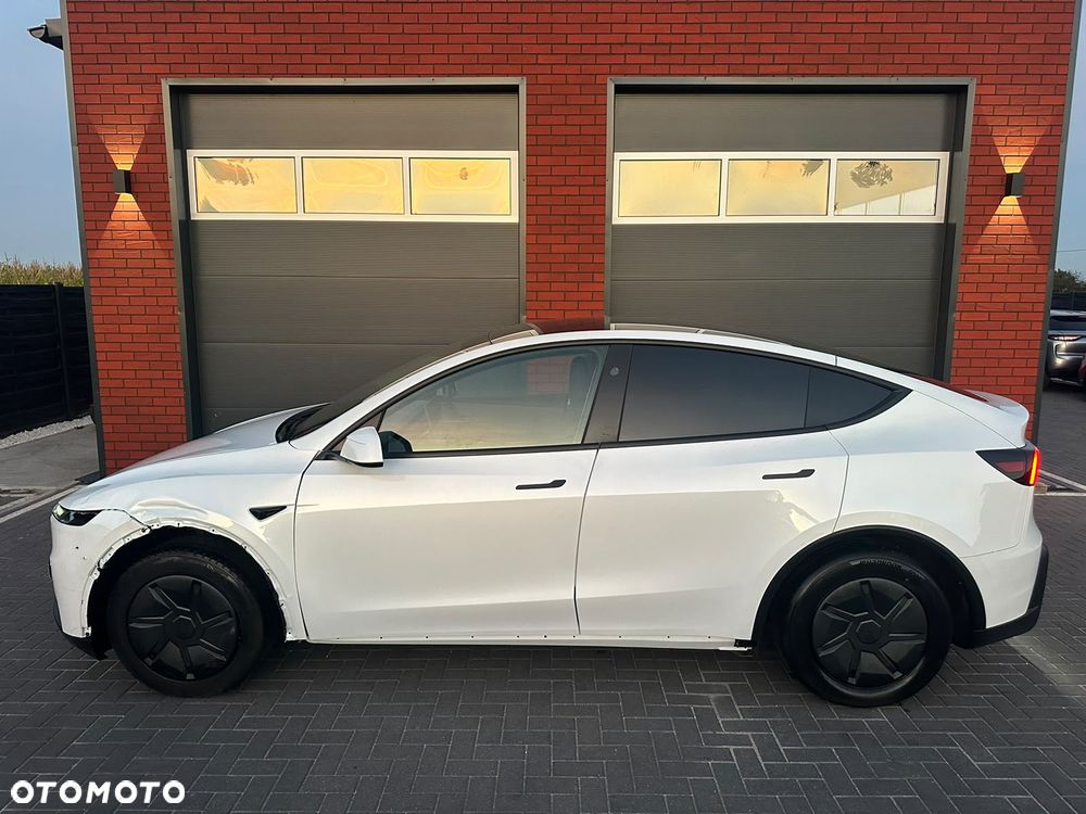 Tesla Model Y Standard - 27