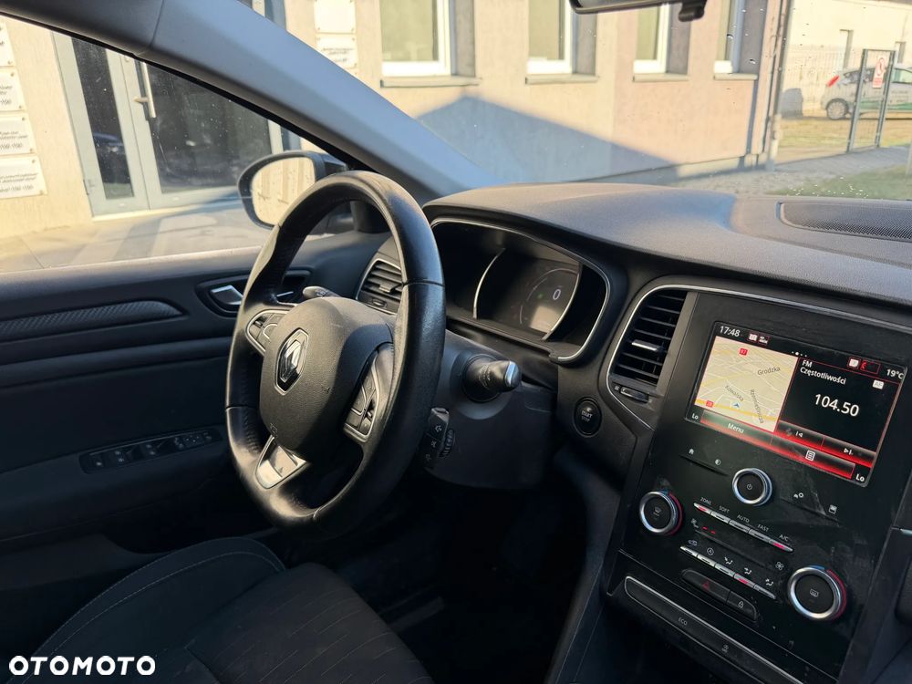 Renault Megane 1.3 TCe FAP Limited - 10