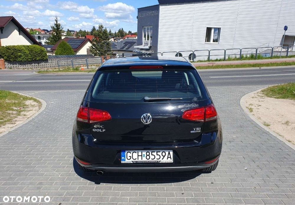 Volkswagen Golf - 5