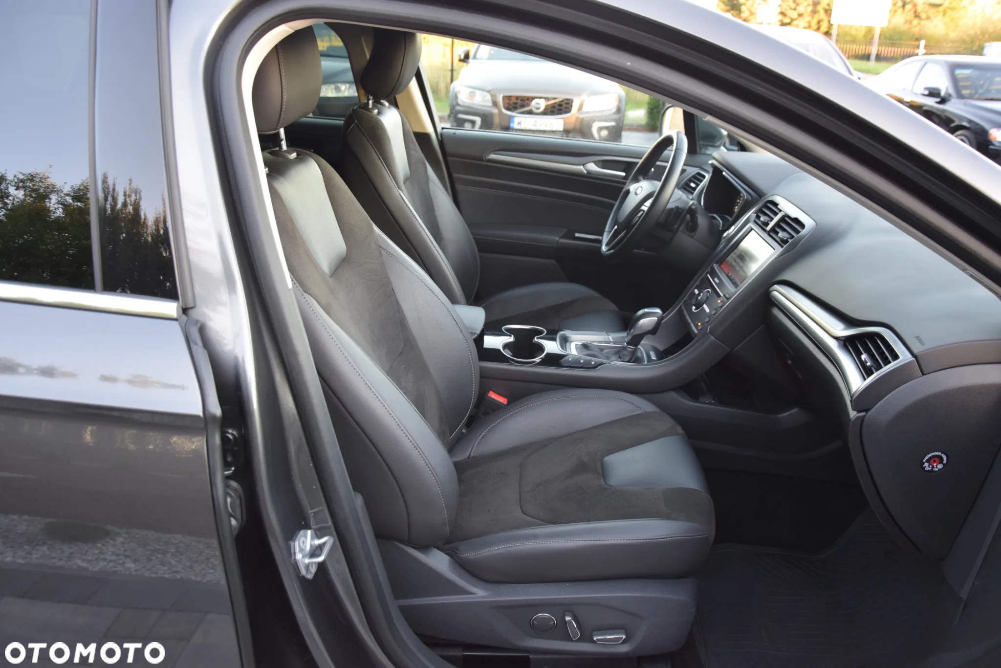 Ford Mondeo - 27