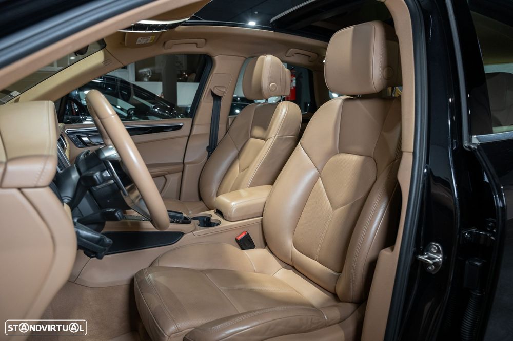 Porsche Macan S - 29