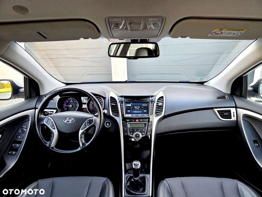 Hyundai i30 - 33