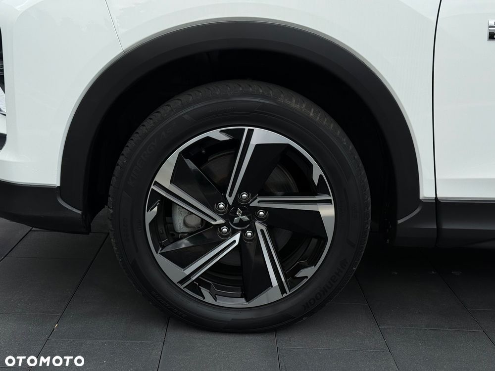 Mitsubishi Eclipse Cross 4WD Plus - 15