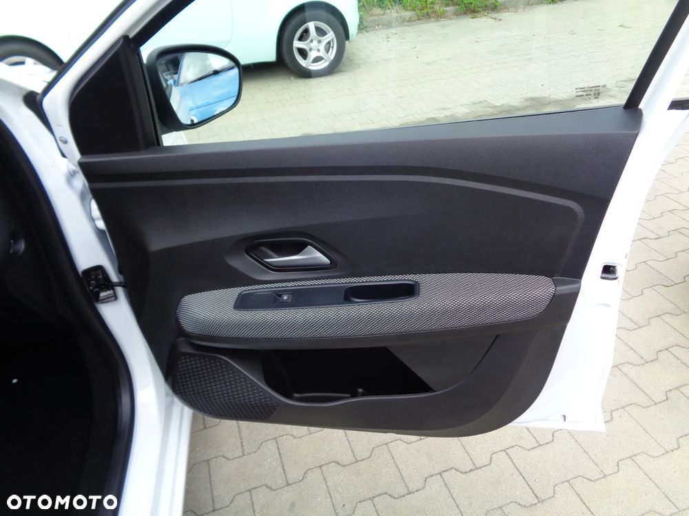 Dacia Sandero - 22