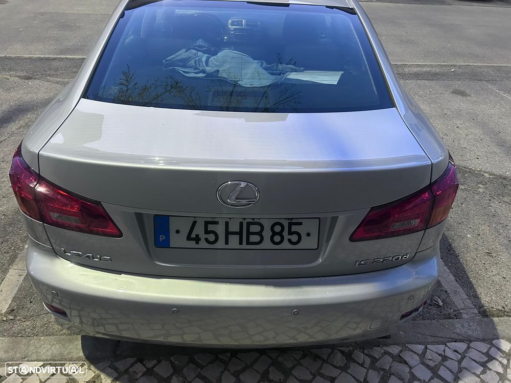 Lexus IS 220 d Base 11 - 8