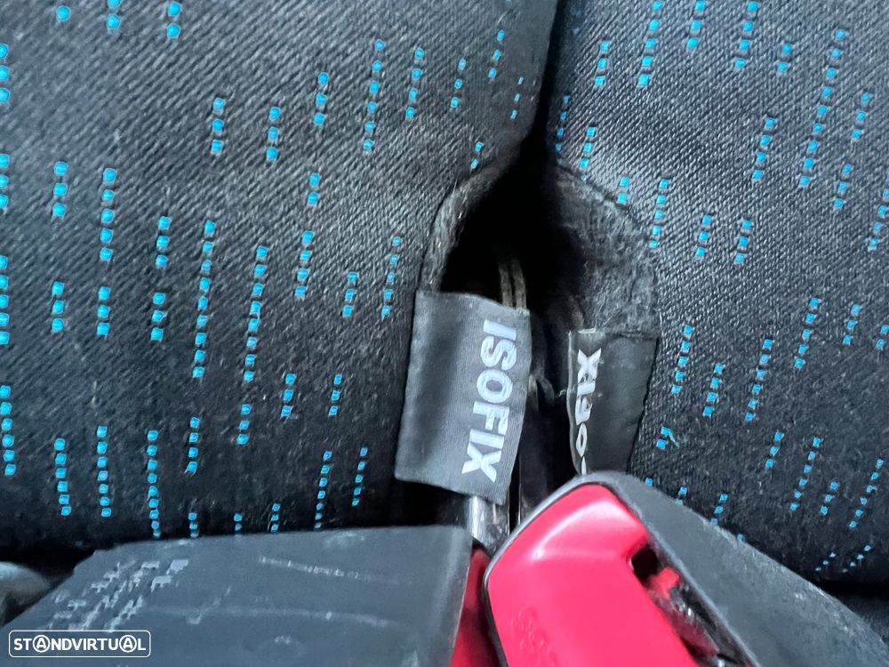 Peugeot 107 1.0 Millesim 200 - 23