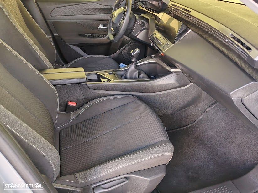Peugeot 308 SW 1.2 PureTech Active — fotografia 10
