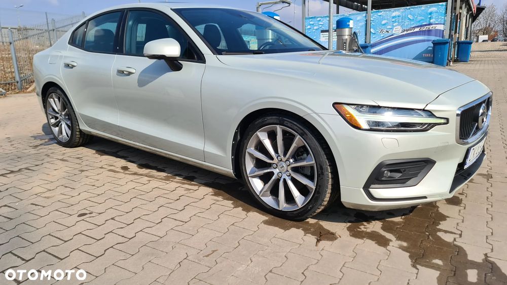 Volvo S60 - 1