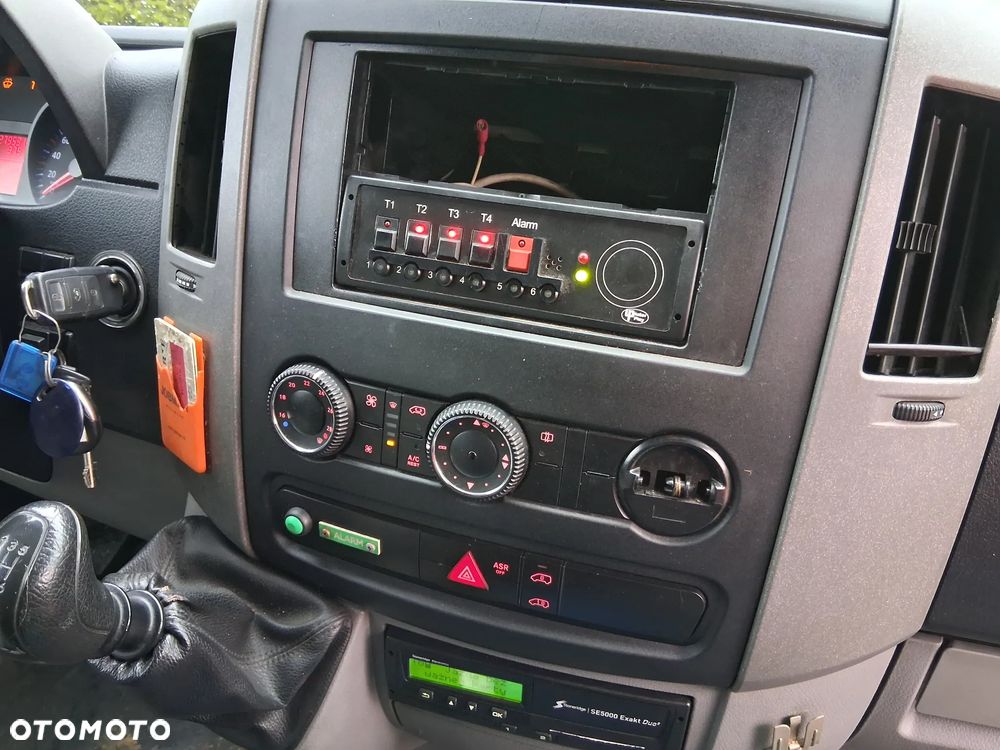 Volkswagen Crafter - 22